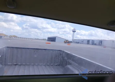 2002 Chevrolet Silverado 1500 Ls из США, поврежденный, VIN 1GCEK14T72Z165956